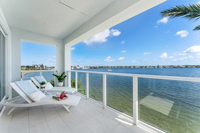 Move-in ready, this waterfront corner villa offers VIEWS - photo 30
