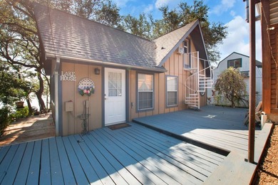 Live your Hill Country dream in this peaceful 2-bed, 2-bath - photo 2
