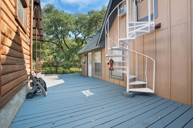 Live your Hill Country dream in this peaceful 2-bed, 2-bath - photo 5