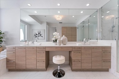 Move-in ready, this waterfront corner villa offers VIEWS - photo 40