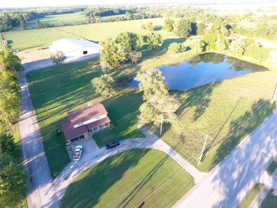 (private lake, pond, creek) Home For Sale in Frontenac Kansas