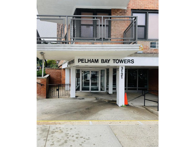 Fully updated 2 Bedroom Coop, Located on the 4t floor. This Unit - photo 3