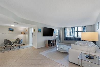 Golden Isles Lakes Area Condo For Sale in Hallandale Beach Florida