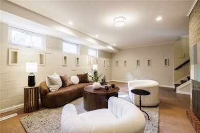 Gorgeous mid-century modern ranch with exquisite architectural - photo 22