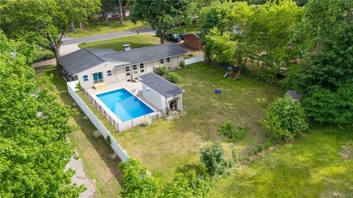 Gorgeous mid-century modern ranch with exquisite architectural - photo 28