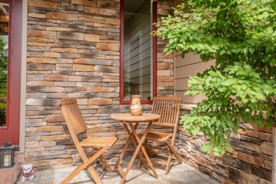 Stunning prairie style home in Crossroads Farm featuring a - photo 9