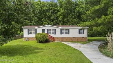 Welcome to one of the best values and locations in Havelock! - photo 1