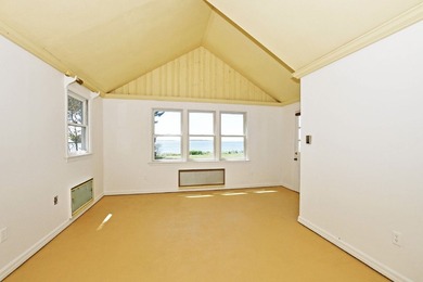 Infinite Views over Shelter Island Sound and extensive - photo 19