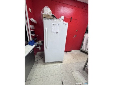 Fully renovated restaurant space featuring newly designed - photo 21