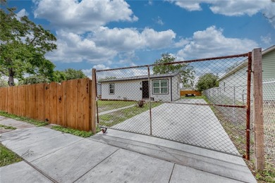 Looking for a move-in ready home with modern updates and - photo 2