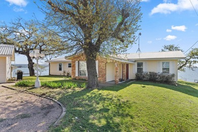 Stunning Lake Buchanan Waterfront Haven. Wide open views of Lake - photo 2
