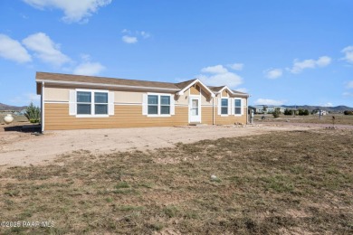 Welcome to your own slice of Arizona paradise! Located in the