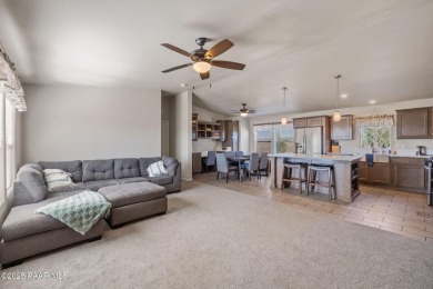 Welcome to your own slice of Arizona paradise! Located in the