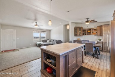 Welcome to your own slice of Arizona paradise! Located in the