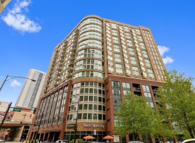Chicago River Home Sale Pending in Chicago Illinois