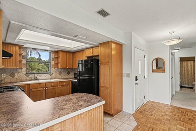 Spacious 3-bedroom, 3-bath townhome offering a multi-level floor - photo 5
