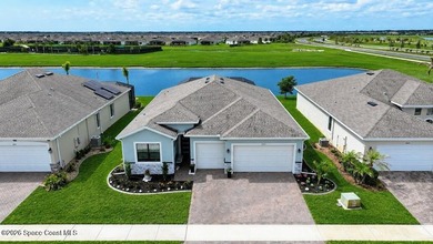 This 4 Bdrm, 3 Bath, 3 Car Garage Lakefront Home on CUL DESAC! - photo 2