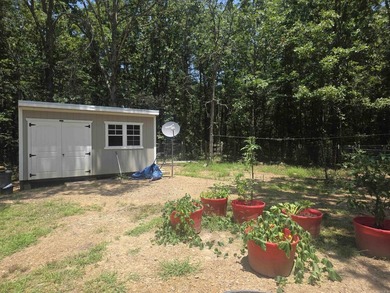 Escape to your own private retreat with this charming 3-bedroom - photo 28