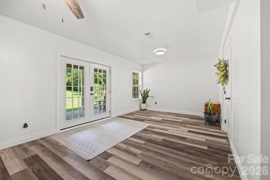 This exceptional Lake Norman home has beautiful updates and - photo 31