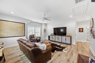 PLEASE VIEW THE VIRTUAL TOUR LINK. INCLUDES BOAT SLIP! - photo 37