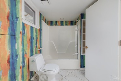 Set atop one of the highest elevations in Gulf Breeze, this - photo 40