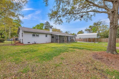 Welcome to your updated waterfront retreat in the desirable - photo 37