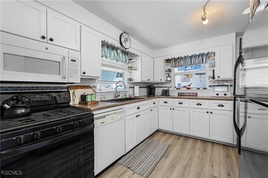 Welcome to your own piece of paradise in Bokeelia, Florida! This - photo 9