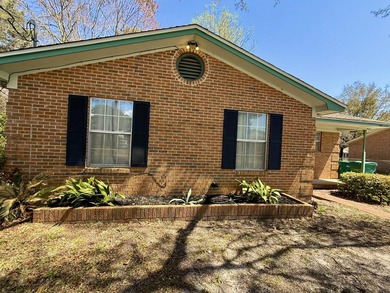 Investment opportunity! Strategically located minutes from - photo 12