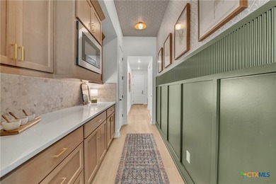 Exceptional design meets everyday comfort in this beautifully - photo 12