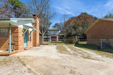 Investment opportunity! Strategically located minutes from - photo 13