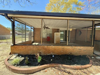 Investment opportunity! Strategically located minutes from - photo 14