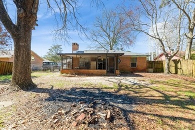 Investment opportunity! Strategically located minutes from - photo 16