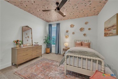 Exceptional design meets everyday comfort in this beautifully - photo 33