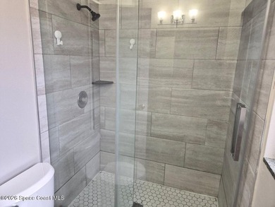 Step into a home that feels brand new. This stunning 3-bedroom - photo 4