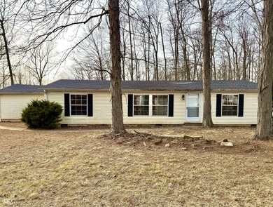 (private lake, pond, creek) Home For Sale in Cloverdale Indiana