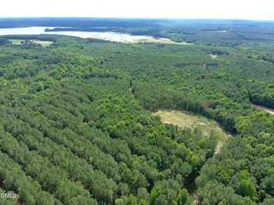 Discover an extraordinary 122 acre property offering the perfect - photo 2