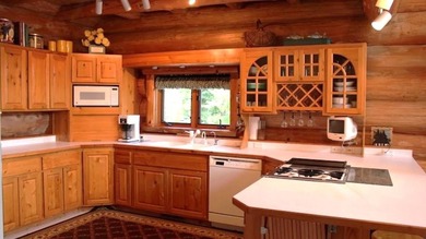 Contractors Dream Fixer Upper!! 2700+ sq ft 3 bed/ 2 bath on - photo 11