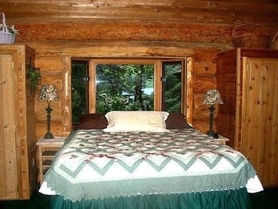 Contractors Dream Fixer Upper!! 2700+ sq ft 3 bed/ 2 bath on - photo 13