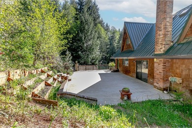 Private, gated home on 5+ acres with a year-round creek and - photo 5