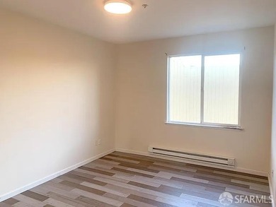 Gorgeous Top floor 2 bedrooms/2 baths, and a great open floor - photo 16