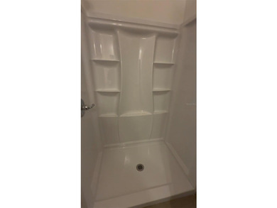 Welcome to your new home located in a quiet and desirable area - photo 17