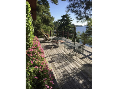 Contractors Dream Fixer Upper!! 2700+ sq ft 3 bed/ 2 bath on - photo 22