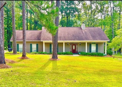 Lake Home For Sale in Dadeville, Alabama