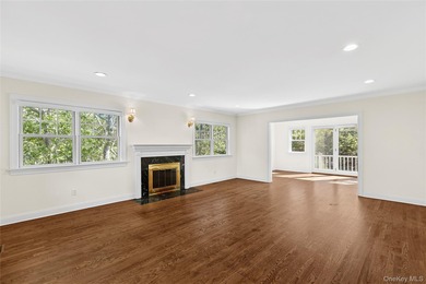 Welcome to 22 Old Trail Road, a charming beach cottage-style - photo 7