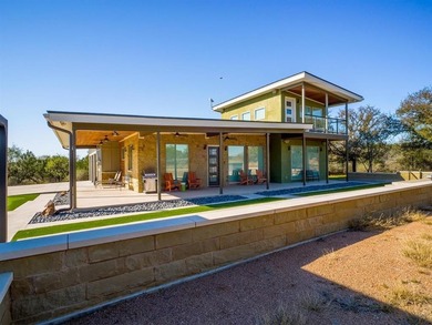 Luxury Barndominium Retreat on 39 acres with Lake Views and - photo 2