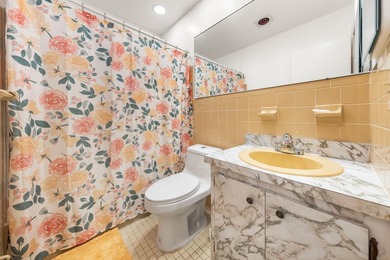 PRICED TO SELL! Recently appraised. Move-in ready 2-bedroom - photo 19