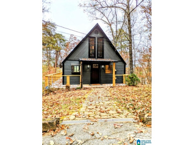 This newly renovated cottage offers privacy, year-round deep - photo 21