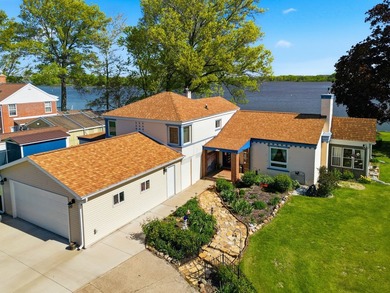 Life Changing Atmosphere! Located on the Rock River is this - photo 42