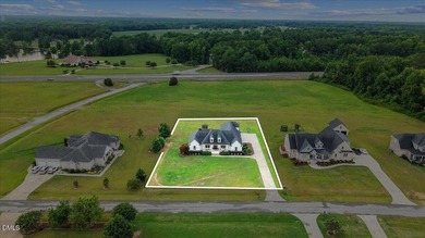 Welcome to this exceptional 3 bedroom, 3.5 bath home in the - photo 3