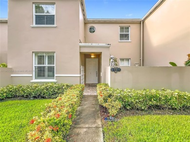 Lake Townhome/Townhouse For Sale in Miami, Florida